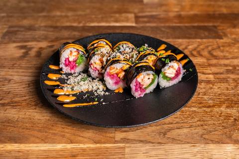 Salmon Futomaki